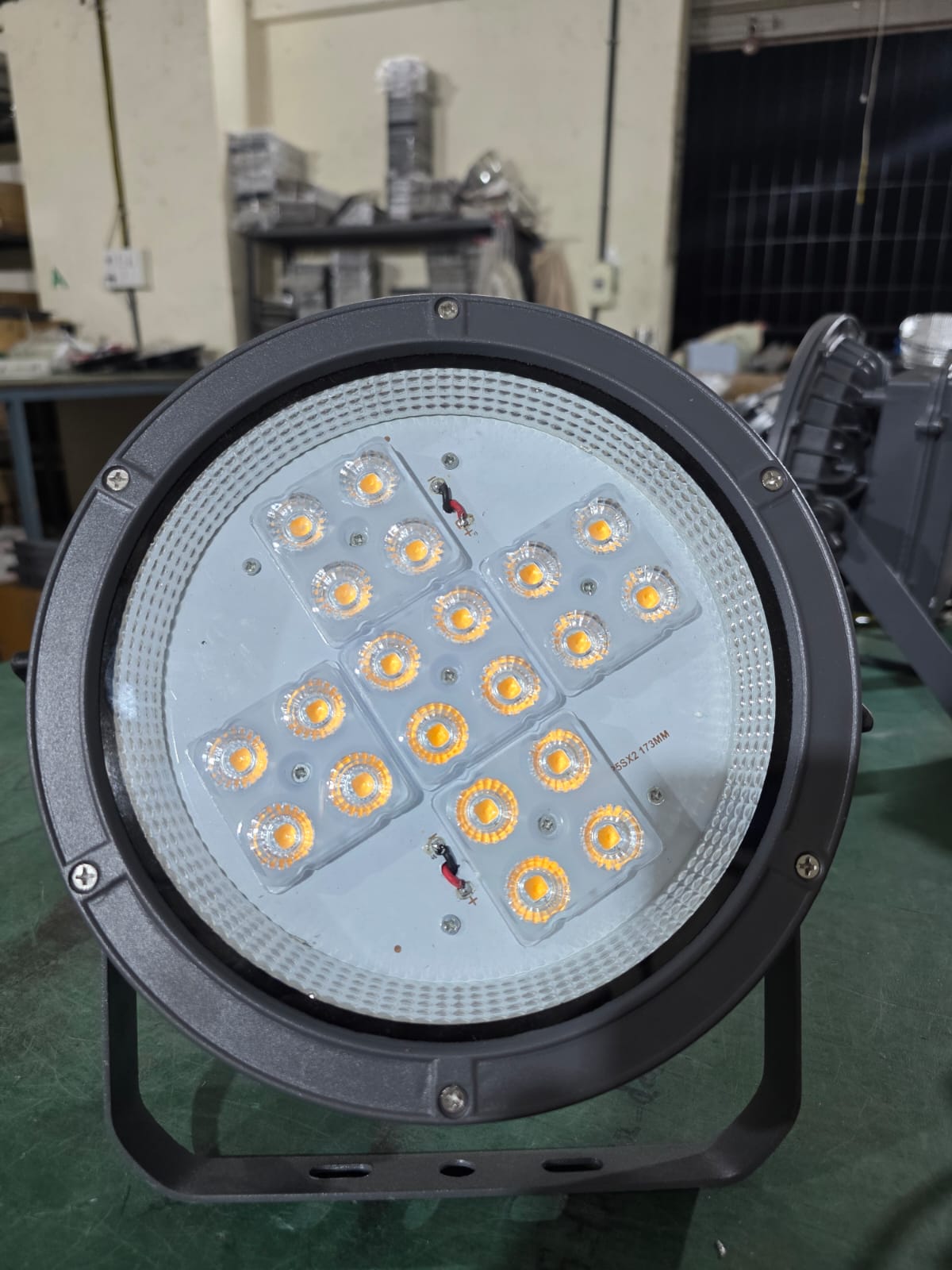 100W STAGE LIGHT WARM WHITE